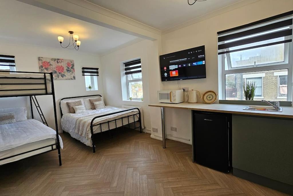 Newly Renovated Studios & Ensuite Rooms! - Camberwell Λονδίνο Εξωτερικό φωτογραφία